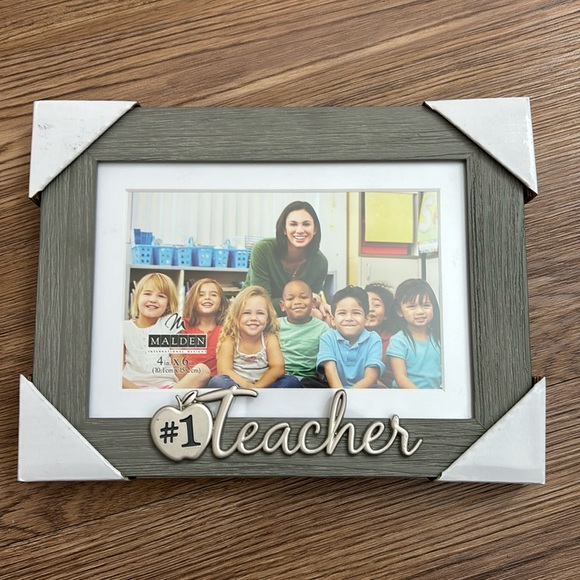 ⭐️Teacher frame⭐️ - Picture 1 of 1
